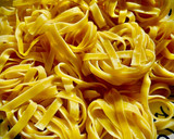 Foto del paso 1 de la receta: Nidos de tagliatelle con salsa alfredo