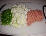 Foto del paso 1 de la receta: Salchichas con Col y pimiento