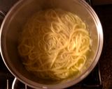 Foto del paso 11 de la receta: Linguini (o tallarines) en caldo de mejillones frescos (seis minutos)