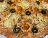 Foto del paso 12 de la receta: 1-Masa de coliflor para pizza. 2- Pizza con base de coliflor, cherrys y quesos