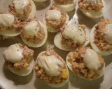Foto del paso 10 de la receta: Huevos rellenos con mayonesa -receta tradicional