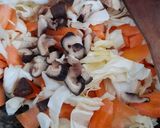 Foto langkah ke 3 dari resep Tumis tofu dan sayur.