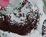 Foto langkah ke 8 dari resep Batik Trio Layer Cake.