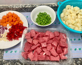 Foto del paso 1 de la receta: Carne en salsa con papas