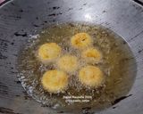 Foto langkah ke 12 dari resep Bitterballen Kentang Mozzarella.