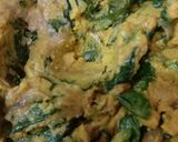 A picture of step 1 of Methi parantha.