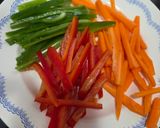 Foto del paso 2 de la receta: Tallarines con verduras al estilo chino