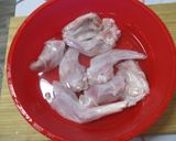 Pirított nyúlcombok 🍗 gombás-tejfölös mártásban 🍄 recept fázis 1 fotója
