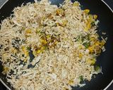 A picture of step 3 of Chicken cheese corn crunchy box.