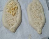 Foto langkah ke 7 dari resep 52. Roti keju telur bebek.