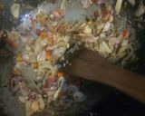 Foto langkah ke 3 dari resep Ayam kecap lembut.