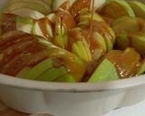 Pas rețetă Prăjitură turnată cu mere caramelizate 1 fotografie