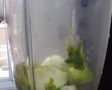 A picture of step 2 of Avacado and apple smoothie.