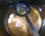Foto langkah ke 1 dari resep Bolu Kukus Pisang Mekar Tanpa Mixer.