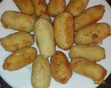Foto del paso 2 de la receta Croquetas de merluza, rape y palitos de mar