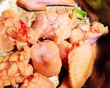 Hình bước làm 2 của món Canh Cánh Gà Nấu Đậu