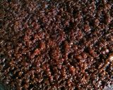 Foto langkah ke 4 dari resep Bolu karamel sarang semut.