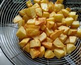 Foto langkah ke 1 dari resep Oseng Kikil Kentang Pedas.