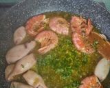 Foto del paso 3 de la receta: Arroz con gambones y calamares 🦐🐙🥘