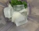 A picture of step 2 of Mint sweet lassi.