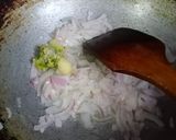A picture of step 3 of Macaroni sawaiyan with leftover chicken tikka.