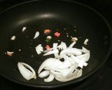 A picture of step 2 of Spinach stir fry.