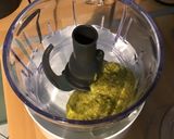 Une image de l'étape 2 de Sauce aux tomates fraîches, ail, oignon, basilic et romarin.