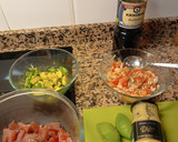 Foto del paso 2 de la receta: Tartar de atún con aguacate