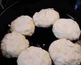 Pennsylvania Dutch Lard Biscuits with Gravy recipe step 3 photo