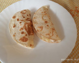 Foto del paso 10 de la receta: Quesadillas de pollo con cebolla caramelizada y queso