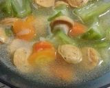 Foto langkah ke 4 dari resep Sayur oyong sosis.