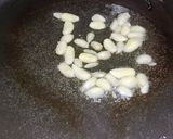 Foto del paso 4 de la receta: Filete de pescado al ajillo con perejil