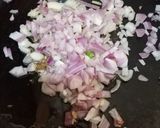 A picture of step 6 of Cheesy Onion Kachori.