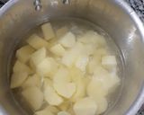 صورة لخطوة 1 من وصفة اصابع البطاطا 🥔🥔 محشوة بالجبن