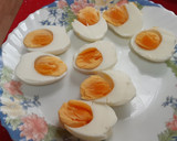 Foto del paso 3 de la receta: Huevos rellenos de pollo (aprovechamiento)