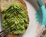 صورة لخطوة 2 من وصفة توست مع اڤوكادو 🥑🍞