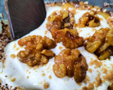 Foto del paso 9 de la receta: Delicia de yogur con manzana, nueces y chocolate