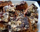 Foto del paso 7 de la receta: Snacks: barritas de galletas, manjar y chocolate con semillas