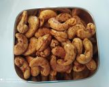 A picture of step 2 of Spicy cashew nuts.