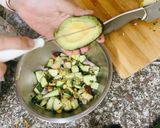 รูปขั้นตอนการทำที่ 2 ของ ยำซูกินีอะโวคาโด ทำง่ายใน 5 นาที (Healthy clean food)