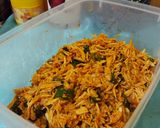 Foto langkah ke 6 dari resep Nasi bakar ayam suwir pedas.