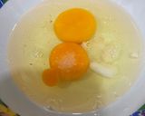 Gambar langkah 2 resipi Telur Dadar Garing Ala Thai.
