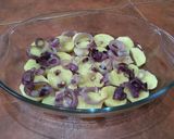 صورة لخطوة 3 من وصفة صينية البطاطس والمكرونة بالبشاميل