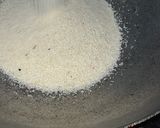 A picture of step 1 of Rava Upma.