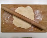 A picture of step 8 of Blackberry pierogi (dumplings).
