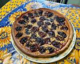 Une image de l'étape 12 de Tarte aux prunes, miel et amandes.