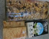 Foto langkah ke 1 dari resep Dragonfruits with oatmeal granola.