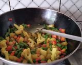 A picture of step 3 of Mixed vegetables with mushrooms.