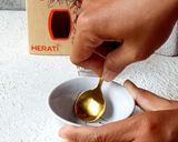 Foto langkah ke 1 dari resep Saffron Honey Yoghurt Bowl.