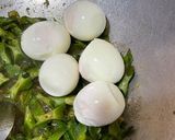 Foto langkah ke 3 dari resep Kecipir Telur Masak Kari.